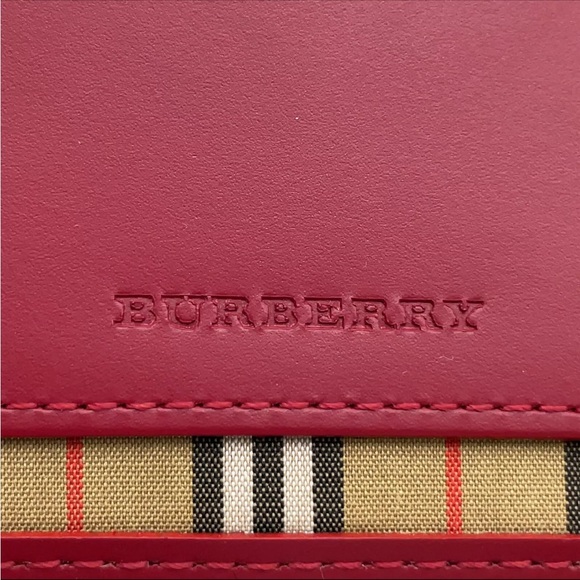Authentic Burberry Red nova check Women's Wallet - Picture 8 of 13